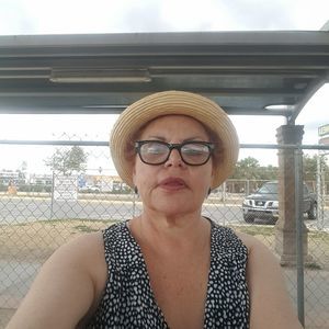 Meet your Posher, Myrna